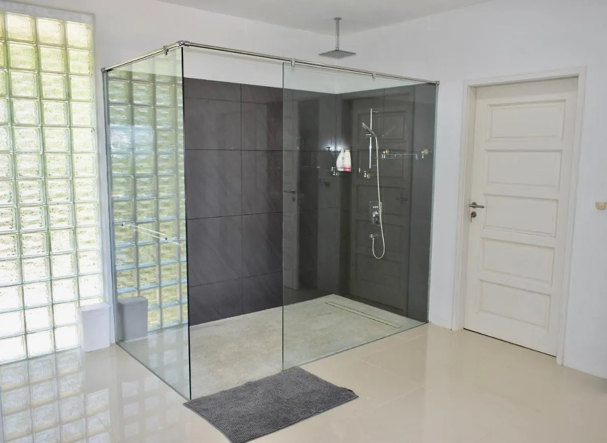 Aroha Seaview Villa - Private Pool - Pantai Cenang  Pantai Cenang (Langkawi)